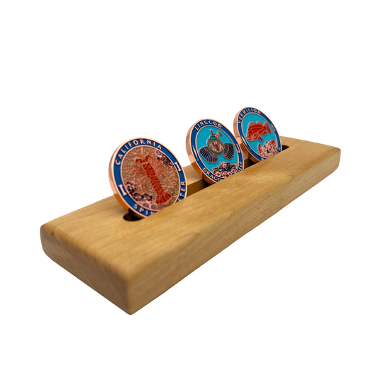 3 Coin Table Top Stand (Light Stain)