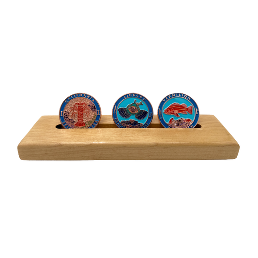 3 Coin Table Top Stand (Light Stain)